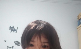换了个假发，好看！