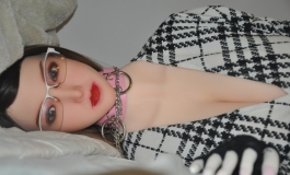 连哄带骗终于把夏琳骗上床了