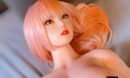 想請問這個美女的頭雕是那一家的?