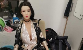 留贴怀念，卖掉的娃娃