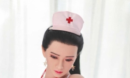 她们这些人，是因为成为护士以后才如此善良，还是因为...