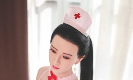 她们这些人，是因为成为护士以后才如此善良，还是因为...