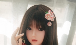 哥哥喜欢小波？佩佩不乐意了，来一次和服诱惑，打几分...
