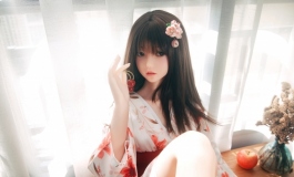 哥哥喜欢小波？佩佩不乐意了，来一次和服诱惑，打几分...