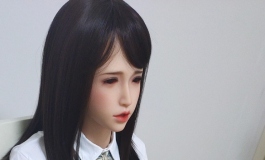 还是叁卉头身一体的惠奈，这回换新衣服啦。