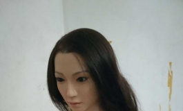 是衣服让人更漂亮，还是衣服让人更美呢？