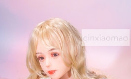 来来来，看看这个萝莉是谁家的？