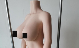 以为买了个弱女子，结果来了位女壮士，