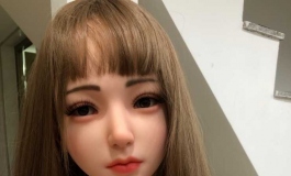 她语大胸娃娃奈美
