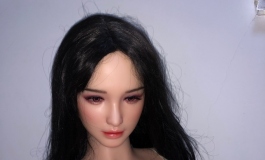 我是绝对的腿控，所以我选了先家半身