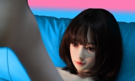 八妹依然（二）——依然白丝，脱掉小裤子
