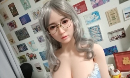 大乳女仆米悠为你服务~