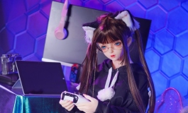 【魔族人形】网瘾少女为游戏装备肉偿大佬 红包+福利