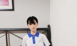 给浅川换上了夏季校服