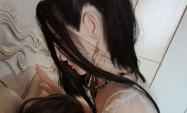 一个正经人跟两个小情人在夕阳西下美好交流的下午