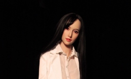 巨ru+网袜：新来的女秘书，为了上班乖乖把H杯约束了起来