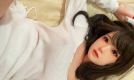 夜深了，那个女孩又来了