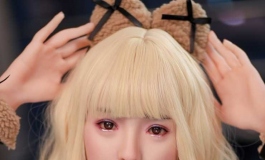 俊影精品娃娃
