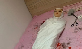 被美军空袭遇害的妹子
