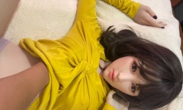 她不情愿的陪睡了