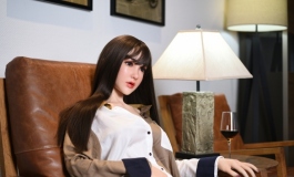 安姐衬衣出境   大秀美腿飒！----汉歌娃娃