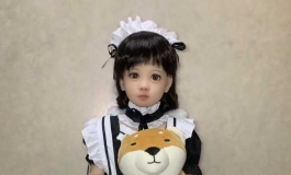 一件女僕裝三個娃穿