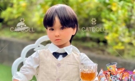 catdoll妞妞:我帅不帅？换一个装扮大家还认识我不？
