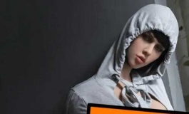 求教这到底是什么牌的娃娃
