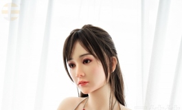 金三/来自小美“85#”的低胸装诱惑