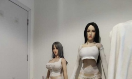 再纳一房，春水堂赎身一只