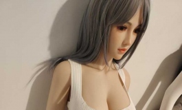 再纳一房，春水堂赎身一只