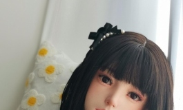 什么丰乳肥臀，都不如白衬衫的诱惑。