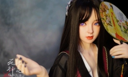 今天整个铃兰黑红汉服