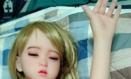 请问catdoll他家的娃娃出油咋样