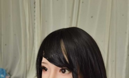 叁卉小优打扮着装，明制交领长衫汉服