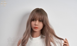 甜美混血风娃，看看像哪个女明星？？？
