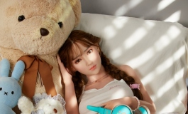 #第三届摄影大赛#【实体娃娃】听歌就笑的小木瓜