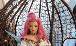 斗胆出一下你们的老婆 萨勒芬妮