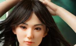 少女时期的山岸老师向你走来