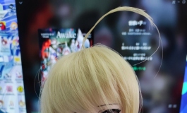 扣不上扣子的saber