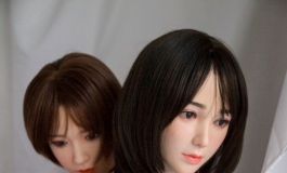 #第三届摄影大赛#技术不够，情感来凑。两个娃，试着把...