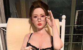 《芷若老师的小情趣》骑士精神作品