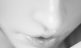 #第三届摄影大赛#【实体娃娃】侍伶-黑白