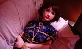 #第三届摄影大赛# 【实体娃娃】《五十道灰之亲密接触》