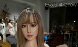 和小諾宝宝一起參加米堤卡咖啡館情人節活動。