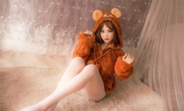 你摸摸我的衣服，看看是不是做你老婆的料