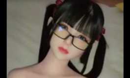 一个很夸张的娃娃
