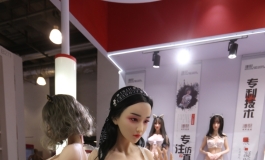 汉歌娃娃展会视角....