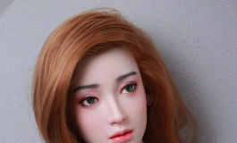 很久没发帖了 来个万卡的大师妆容