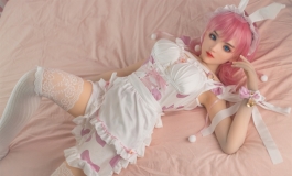 兔女郎，你的猫系女友